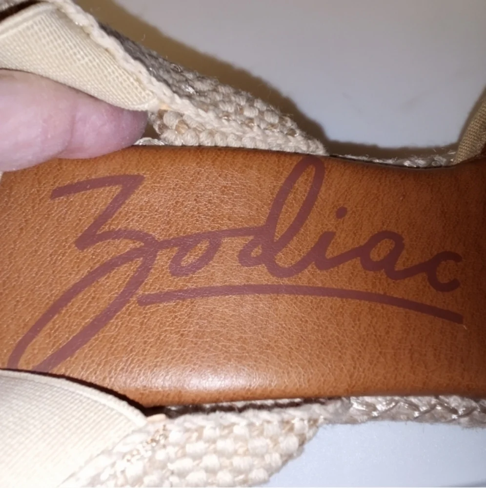 Zodiac Stylish Espadrille Sandals Women's 8  Tan Cream Brown Wedge 2.5 EUC - Picture 6 of 8